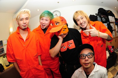 6/25 BBQ CHICKENS 1st DVD 「Official Bootleg」PIZZA OF DEATH RECORD STORE(送料無料)＆PIZZA OF DEATH HOME限定で発売決定